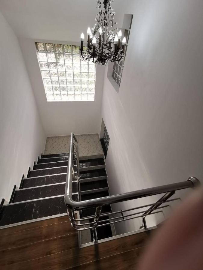 Vila De Vacanta Curtea de Argeş Exteriér fotografie