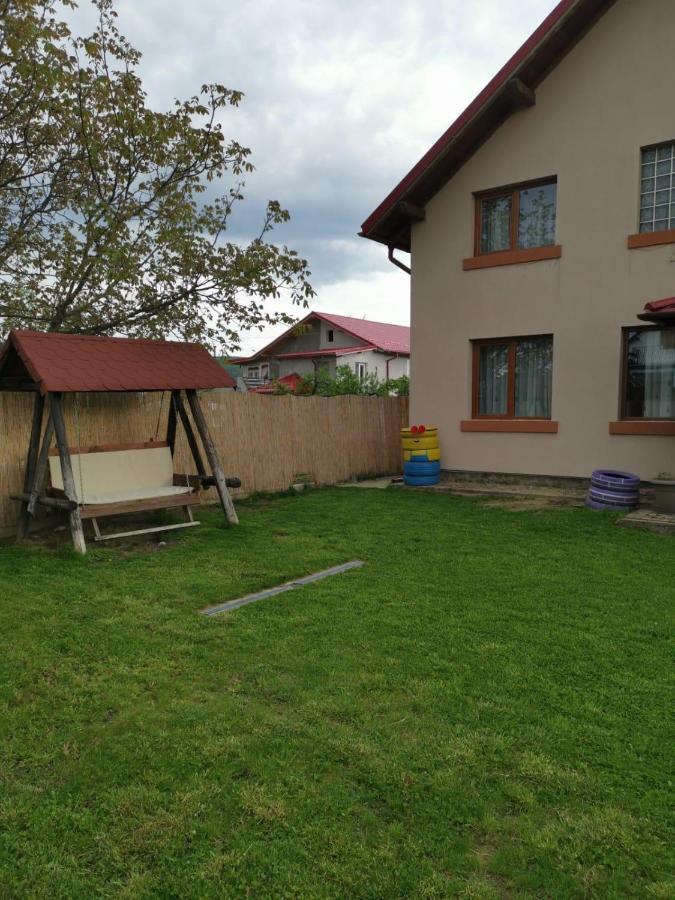 Vila De Vacanta Curtea de Argeş Exteriér fotografie