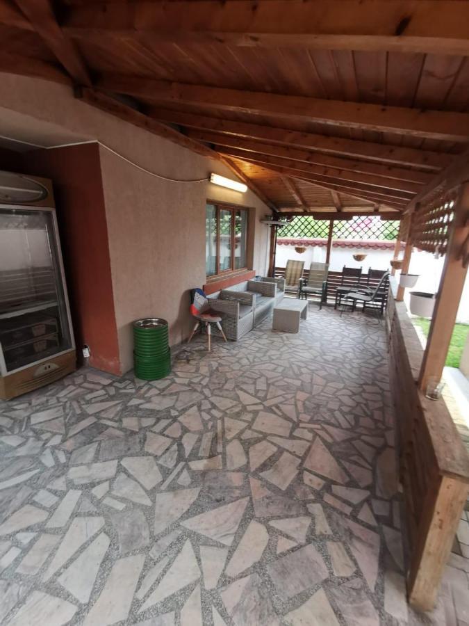 Vila De Vacanta Curtea de Argeş Exteriér fotografie