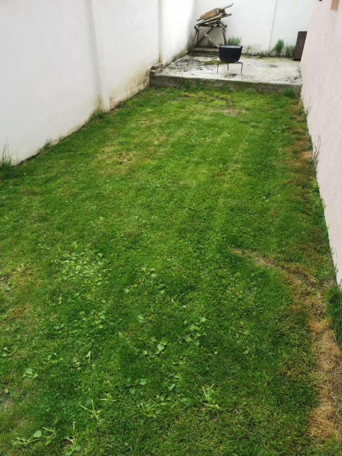 Vila De Vacanta Curtea de Argeş Exteriér fotografie